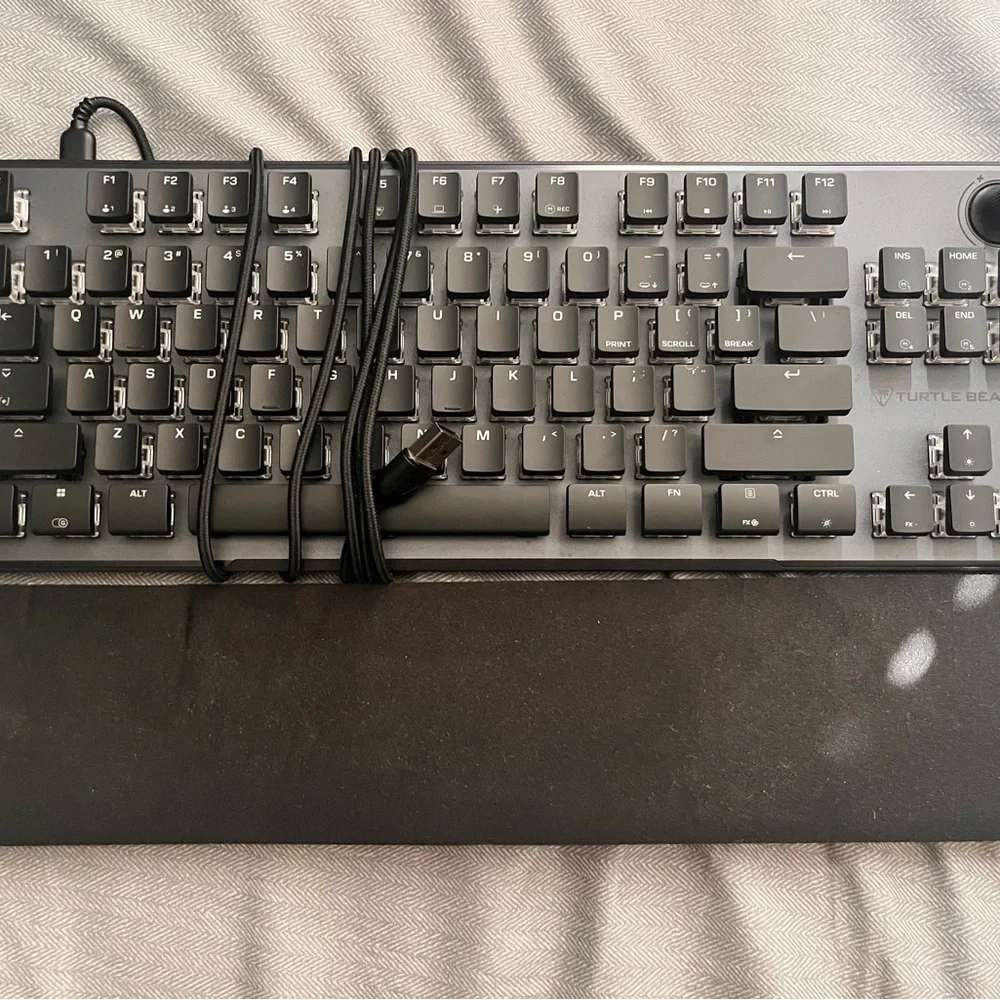 Turtle Beach Vulcan II TKL PRO